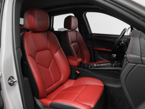Certified 2023 Porsche Macan GTS AWD/4WD image 25