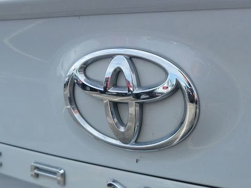 Used 2024 Toyota Camry SE FWD image 8