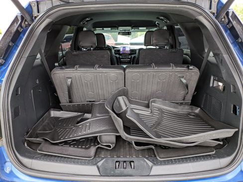 Certified 2023 Ford Explorer ST image 30