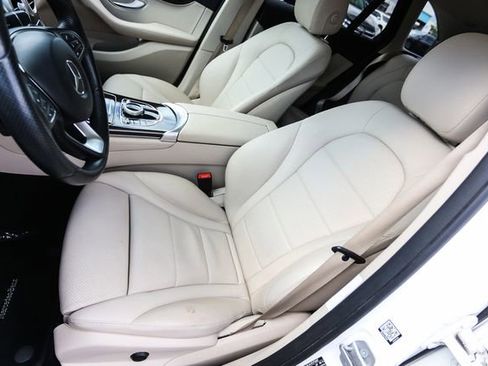 Used 2017 Mercedes-Benz GLC 300 4MATIC image 44