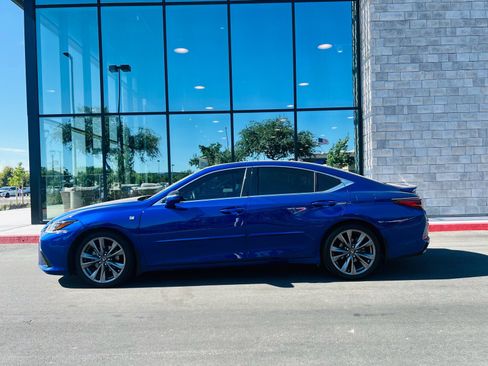 Used 2019 Lexus ES 350 F Sport w/ Accessory Package 2 FWD image 2