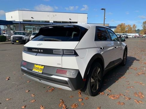 New 2026 Hyundai Ioniq 5 SEL image 7