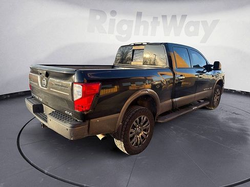 Used 2016 Nissan Titan Platinum Reserve image 5
