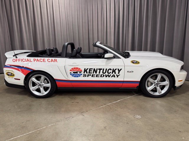 Used 2012 Ford Mustang GT Premium RWD image 5