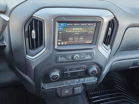 Used 2019 Chevrolet Silverado 1500 Custom image 13