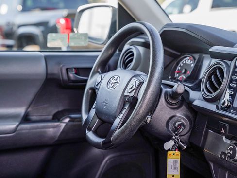 Certified 2020 Toyota Tacoma SR image 15