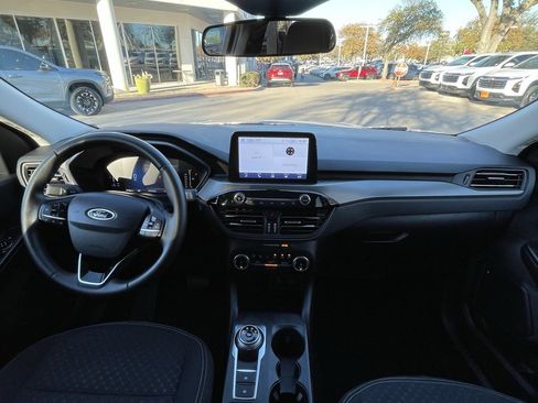 Used 2024 Ford Escape Active image 10