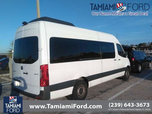 Used 2025 Mercedes-Benz Sprinter 2500 image 1