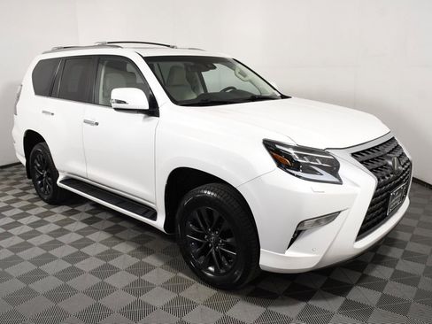 Used 2021 Lexus GX 460 Premium w/ Premium Package image 8