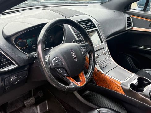 Used 2016 Lincoln MKX Reserve w/ Technology Package image 11