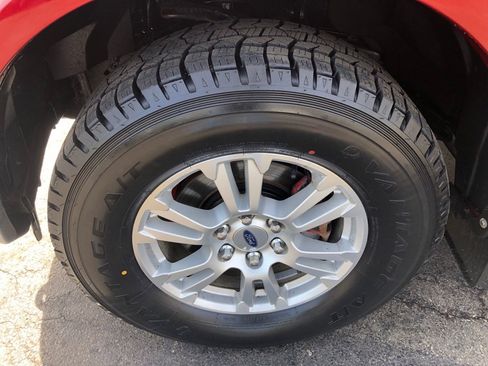 Used 2016 Ford F150 Lariat w/ Equipment Group 501A Mid image 10