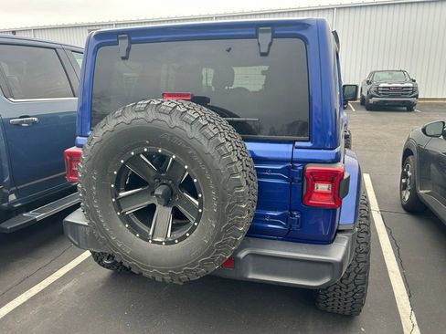 Used 2019 Jeep Wrangler Unlimited Sahara w/ Uconnect 4C Nav & Sound Group image 2