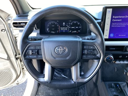 Used 2024 Toyota Tacoma TRD Off-Road AWD/4WD image 25