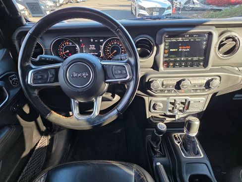 Used 2021 Jeep Gladiator Overland image 13
