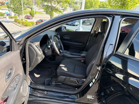 Used 2016 Honda HR-V EX image 17