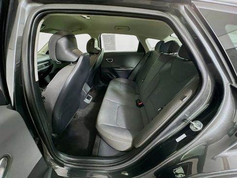 Used 2025 Kia K4 LXS FWD image 27