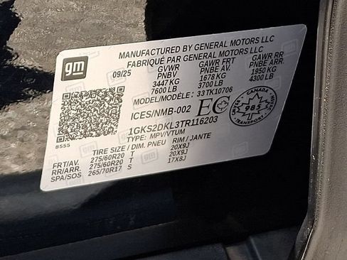Used 2026 GMC Yukon Denali w/ Sun & Power Step Package AWD/4WD image 29