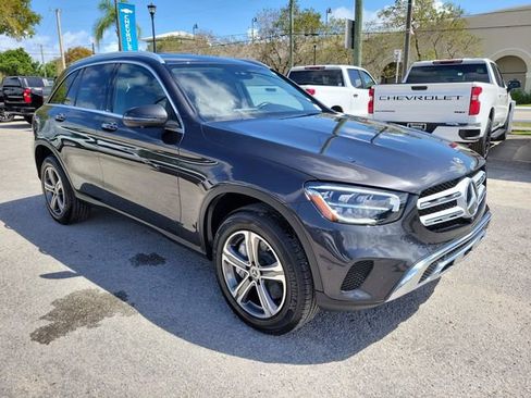 Used 2022 Mercedes-Benz GLC 300 GLC 300 w/ Premium Package Lite image 4