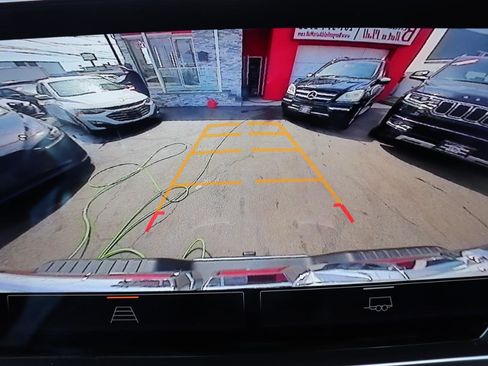 Used 2025 GMC Sierra 1500 SLT image 33