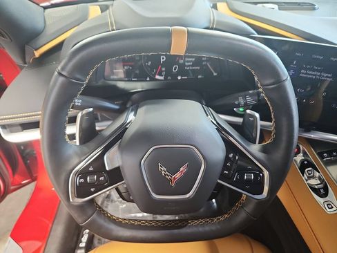 Used 2022 Chevrolet Corvette Stingray Preferred Conv w/ Z51 Performance Package RWD image 17