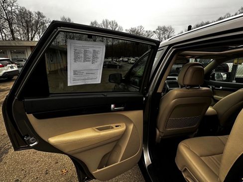 Used 2014 Kia Sorento EX w/ EX V6 Touring Package image 28