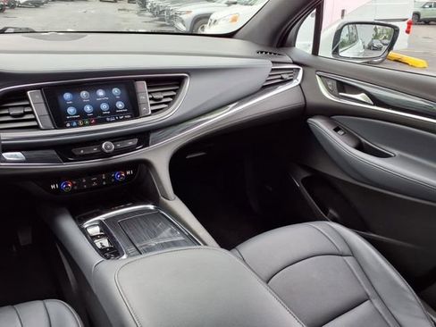 Used 2024 Buick Enclave Premium FWD image 20