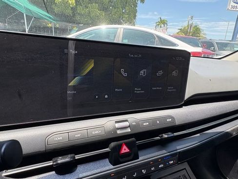 Used 2025 Kia K4 FWD image 24