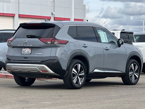 Used 2022 Nissan Rogue Platinum w/ Head-Up Display Package image 5