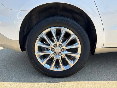 Used 2020 Buick Enclave Essence FWD image 10