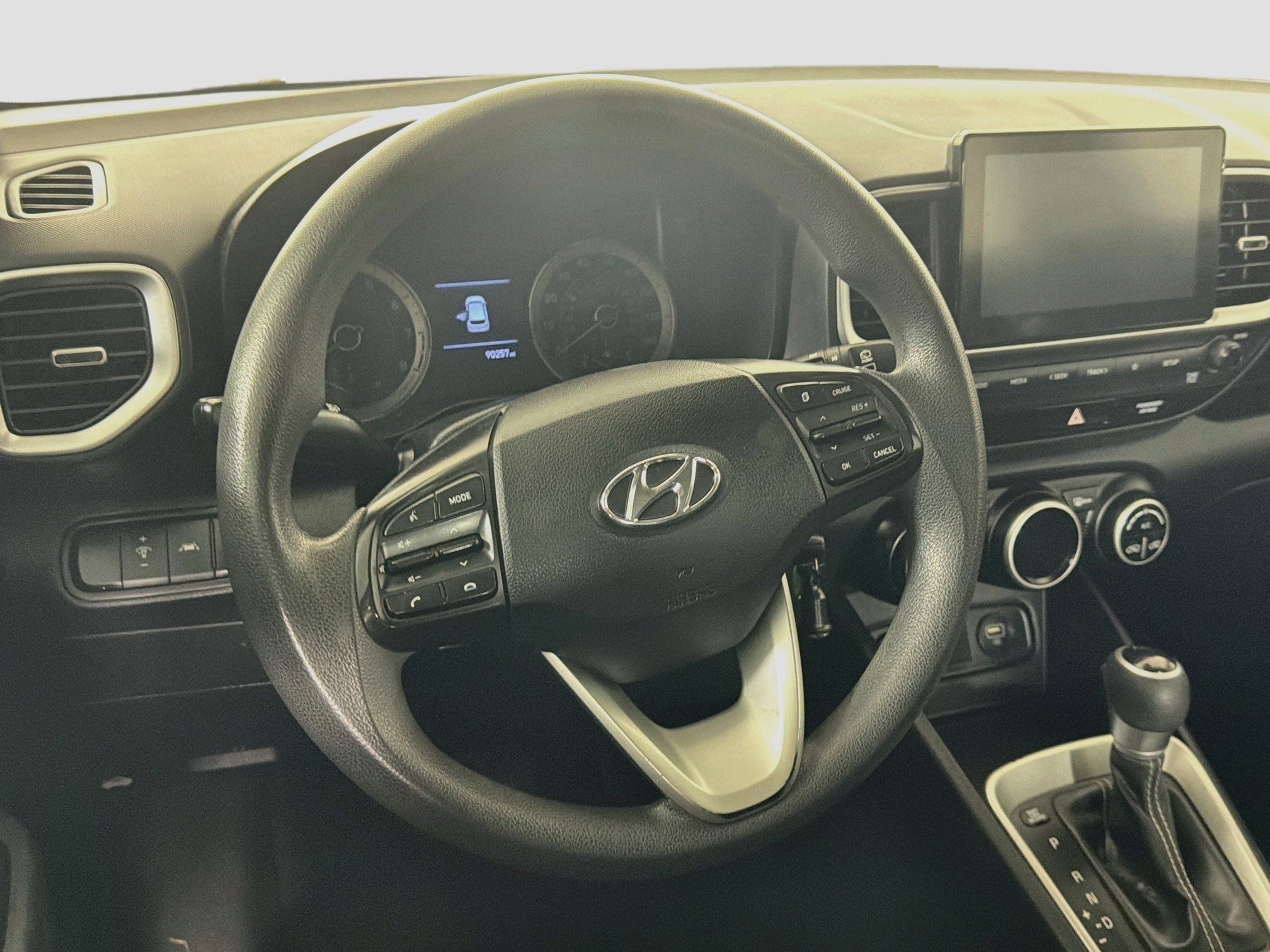 Used 2020 Hyundai Venue SEL FWD image 18