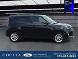 Used 2023 Kia Soul LX w/ LX Technology Package image 3