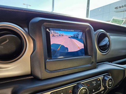 Used 2020 Jeep Gladiator Sport w/ Quick Order Package 24S image 26