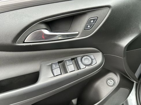 Certified 2024 Buick Envista Avenir image 13