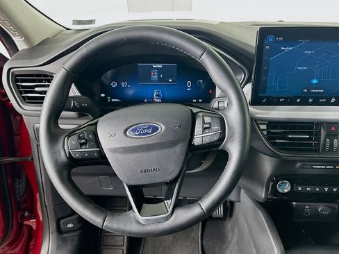 Used 2024 Ford Escape Platinum w/ Premium Technology Package AWD/4WD image 18