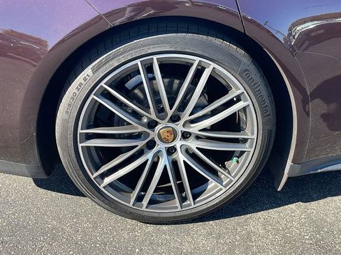 Used 2022 Porsche Panamera Platinum Edition image 33