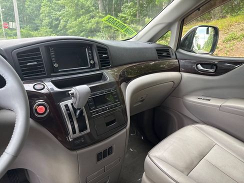 Used 2013 Nissan Quest SV w/ Leather Pkg FWD image 12