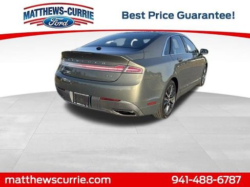 Used 2017 Lincoln MKZ Select w/ Select Plus Package image 4