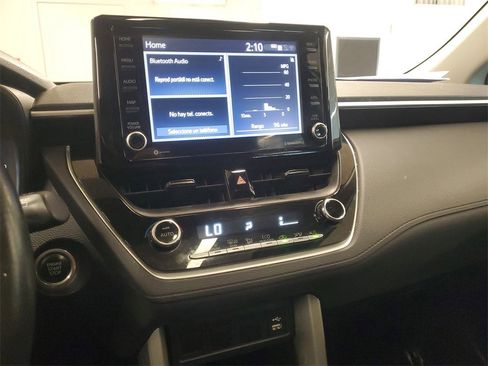 Used 2022 Toyota Corolla Cross LE image 25