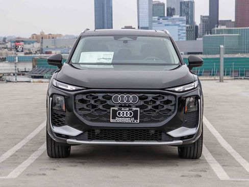 New 2026 Audi Q3 quattro 2.0T AWD/4WD image 2