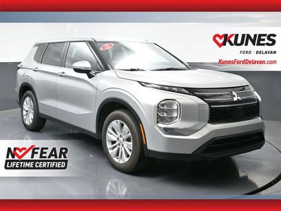 Used 2025 Mitsubishi Outlander ES