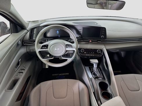 Certified 2025 Hyundai Elantra Sport w/ Cargo Package image 21