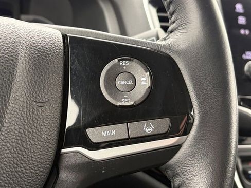 Used 2022 Honda Pilot Touring image 8