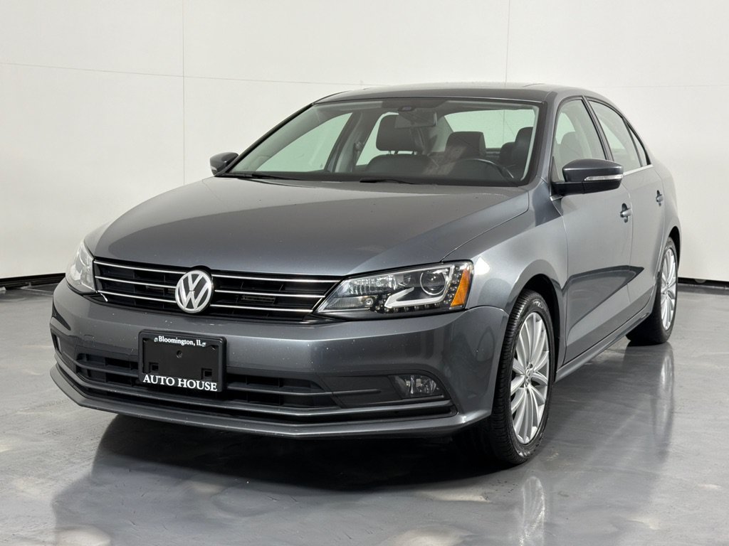 Used 2016 Volkswagen Jetta SEL w/ Lighting Package FWD image 9