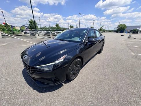 Used 2023 Hyundai Elantra Blue w/ Cargo Package FWD image 2