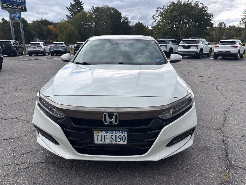 Used 2019 Honda Accord Sport image 3