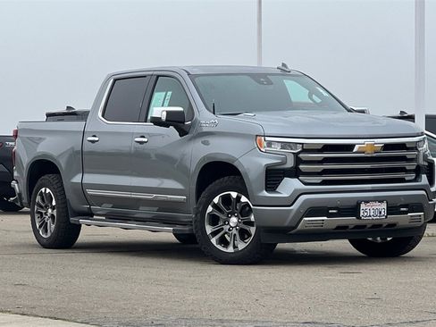 Used 2023 Chevrolet Silverado 1500 High Country image 2