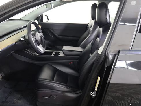 Used 2022 Tesla Model Y Long Range AWD/4WD image 33