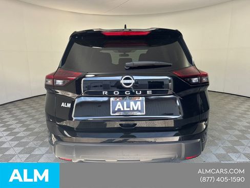 Used 2025 Nissan Rogue SV image 9