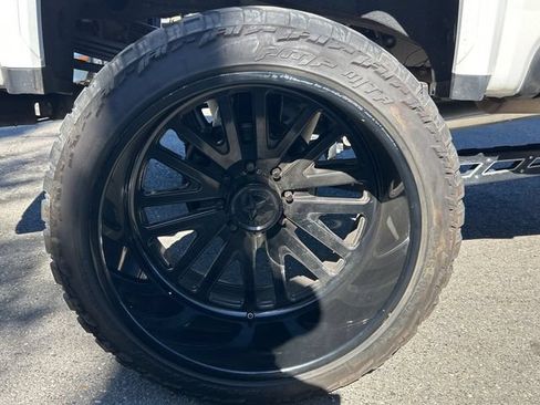 Used 2020 GMC Sierra 2500 Denali w/ Denali Ultimate Package AWD/4WD image 22