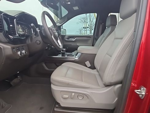 Certified 2024 GMC Sierra 1500 SLT w/ SLT Convenience Package image 16